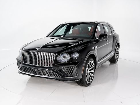 New 2025 Bentley Bentayga image 1