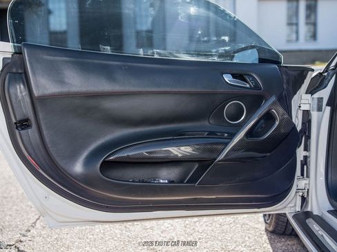 Used 2015 Audi R8 V8 w/ Full Leather Package image 27