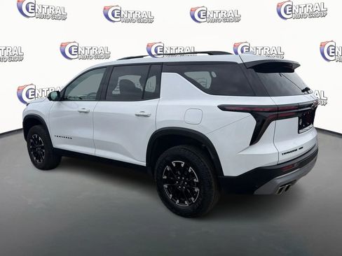 Used 2024 Chevrolet Traverse Z71 image 7