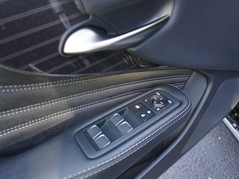 Used 2018 Lexus LS 500 w/ Accessory Package (Z2) RWD image 34