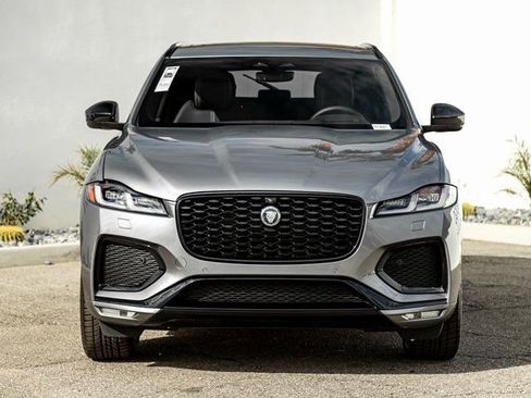 New 2026 Jaguar F-PACE R-Dynamic S image 3