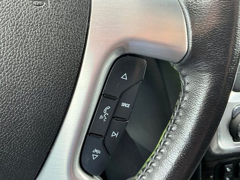 Used 2015 GMC Acadia SLT FWD image 16