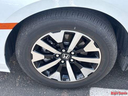 Used 2025 Honda Odyssey EX-L image 8