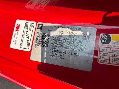 Used 2018 Chevrolet Camaro LT image 27