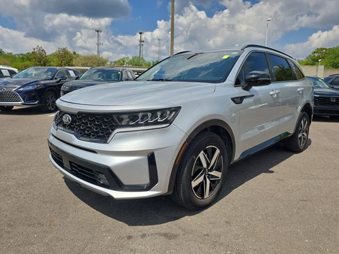 Certified 2021 Kia Sorento EX image 4