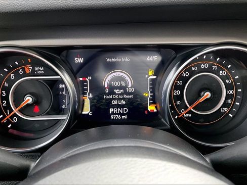 Used 2020 Jeep Gladiator Sport w/ Quick Order Package 24S image 27