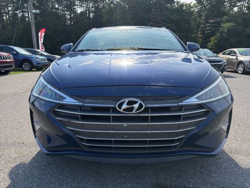 Used 2020 Hyundai Elantra Value Edition w/ Cargo Package (C1) FWD image 2