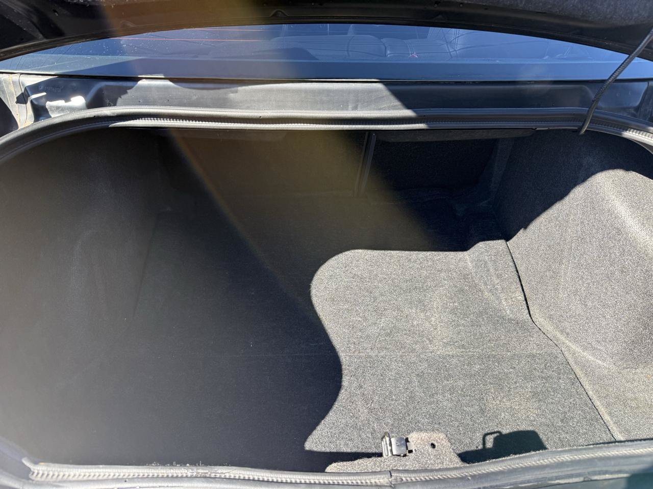 Used 2014 Dodge Challenger R/T RWD image 26