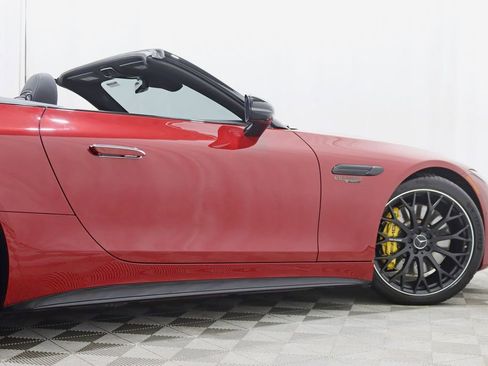 Used 2022 Mercedes-Benz SL 55 AMG 4MATIC image 11