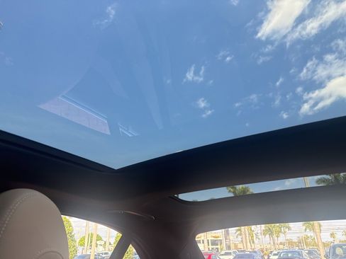 Used 2020 Mercedes-Benz C 300 Sedan image 8