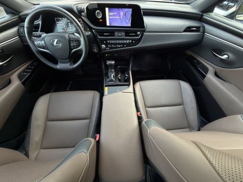 Used 2025 Lexus ES 350 w/ Premium Package FWD image 10