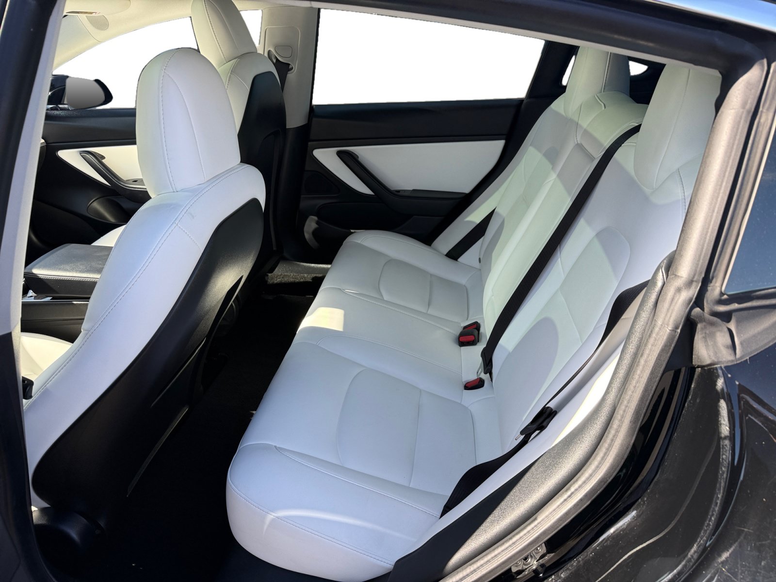 Used 2020 Tesla Model 3 Long Range AWD/4WD image 16