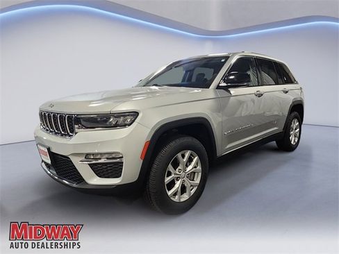Used 2023 Jeep Grand Cherokee Limited image 1
