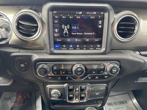 Used 2021 Jeep Wrangler Unlimited Sahara w/ Uconnect 4C Nav & Sound Group AWD/4WD image 21