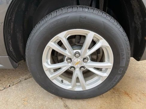 Certified 2017 Chevrolet Equinox LT w/ Convenience Package image 10