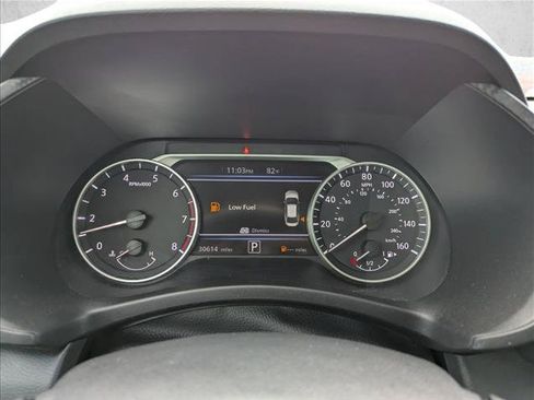 Used 2023 Nissan Sentra SR w/ Electronics Package FWD image 16