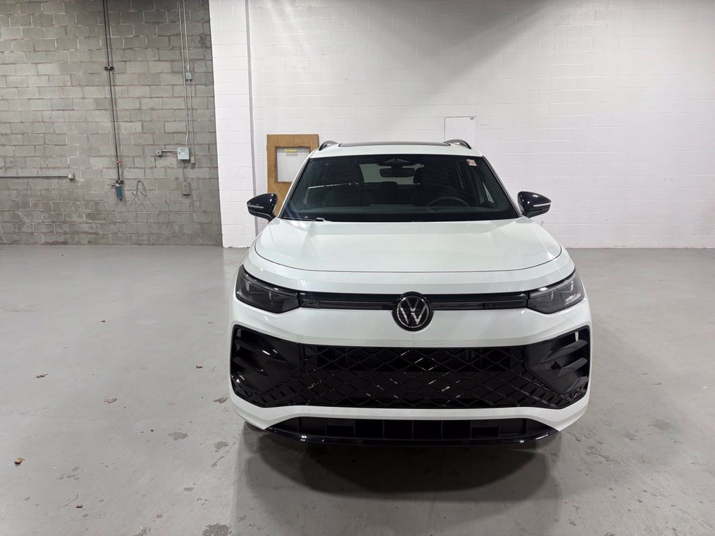 New 2026 Volkswagen Tiguan SE R-Line AWD/4WD image 7