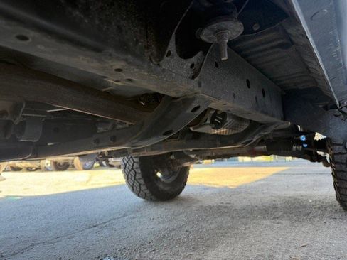 Used 2000 Toyota 4Runner SR5 image 17