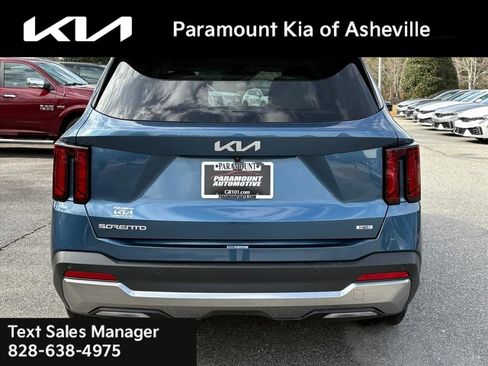 Used 2025 Kia Sorento EX image 5