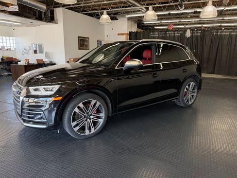 Used 2018 Audi SQ5 Prestige w/ Prestige Package image 4