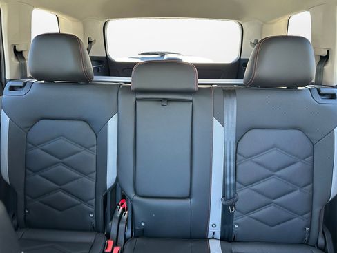 Certified 2025 Volkswagen Atlas Peak Edition SE image 12