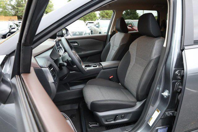 Certified 2023 Nissan Rogue SV AWD/4WD image 8
