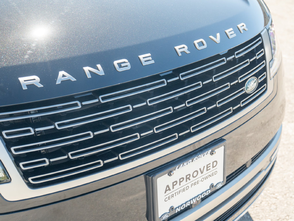 Certified 2026 Land Rover Range Rover SE AWD/4WD image 16