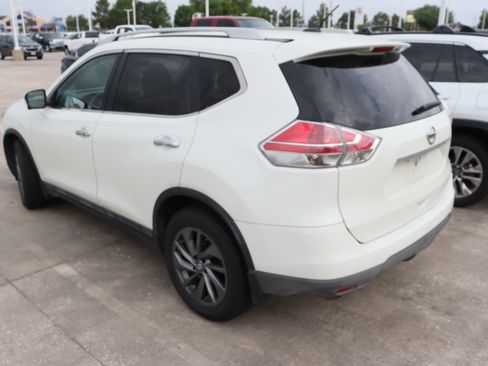 Used 2016 Nissan Rogue SL w/ SL Premium Package image 8