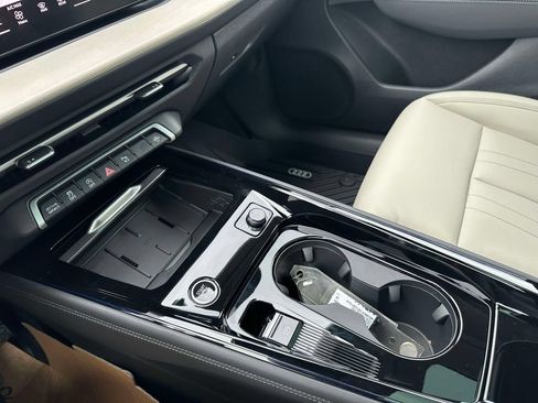 New 2026 Audi Q3 quattro 2.0T AWD/4WD image 25