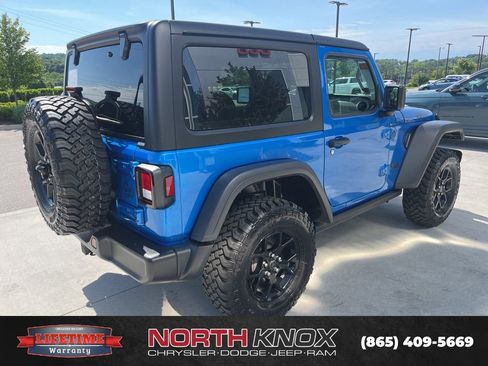 Used 2025 Jeep Wrangler Sport AWD/4WD image 15