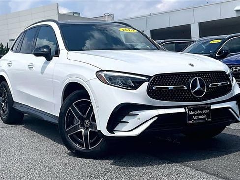 Certified 2024 Mercedes-Benz GLC 300 4MATIC image 1
