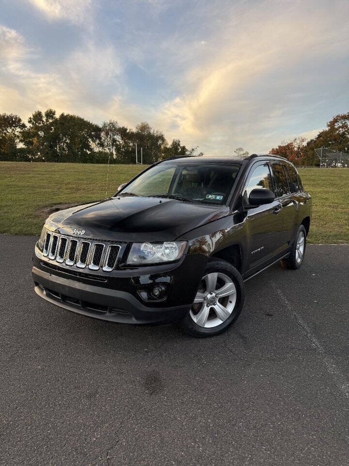 Used 2014 Jeep Compass Sport w/ Power Value Group FWD image 2