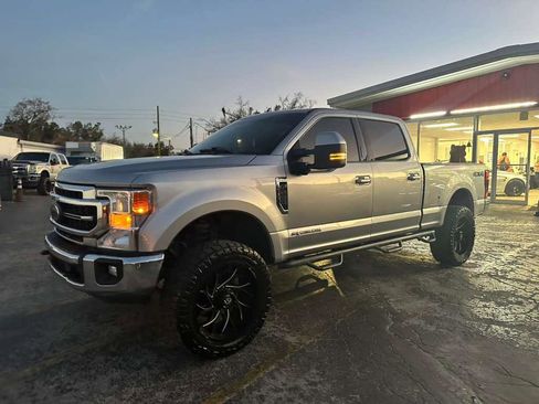 Used 2022 Ford F250 Lariat w/ Lariat Value Package image 3