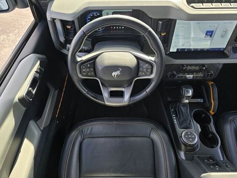 Certified 2022 Ford Bronco Badlands AWD/4WD image 19