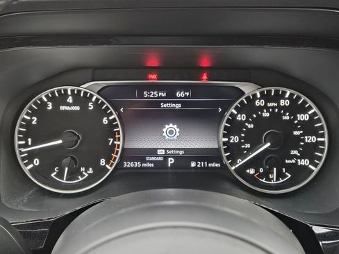 Used 2024 Nissan Pathfinder SV image 13