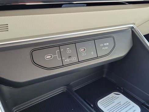 New 2026 Kia Carnival EX FWD image 34