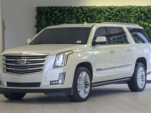 Used 2015 Cadillac Escalade ESV Platinum AWD/4WD image 8