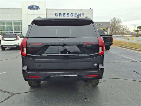 New 2025 Ford Expedition Platinum w/ Stealth Appearance Package image 6