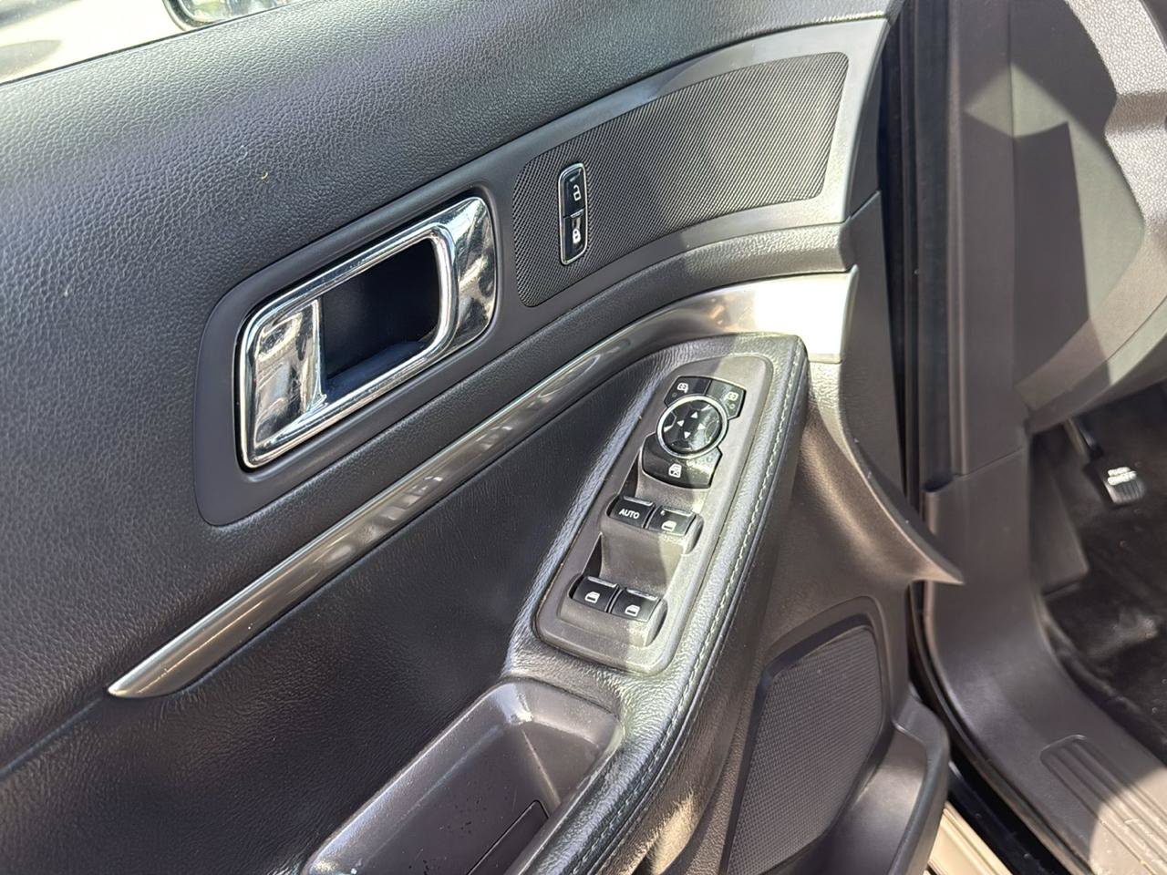 Used 2015 Ford Explorer 4WD Police Interceptor image 14