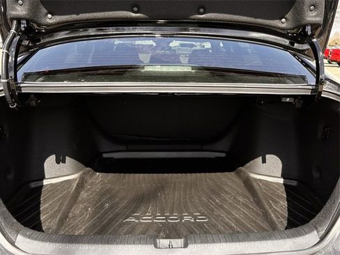 Used 2025 Honda Accord LX image 31