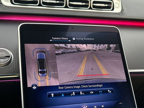 Certified 2022 Mercedes-Benz S 500 4MATIC image 18