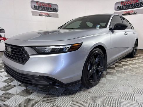 Used 2024 Honda Accord Sport image 8