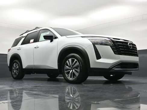 New 2026 Nissan Pathfinder SL AWD/4WD image 31