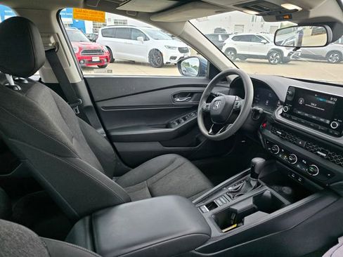 Used 2024 Honda Accord EX image 9