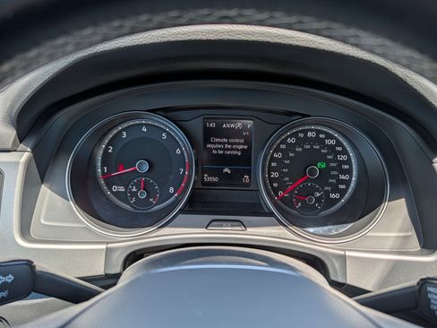 Used 2021 Volkswagen Atlas Cross Sport SE FWD image 25