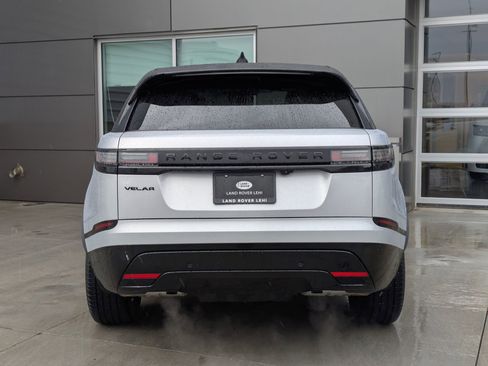 Certified 2025 Land Rover Range Rover Velar Dynamic SE image 9