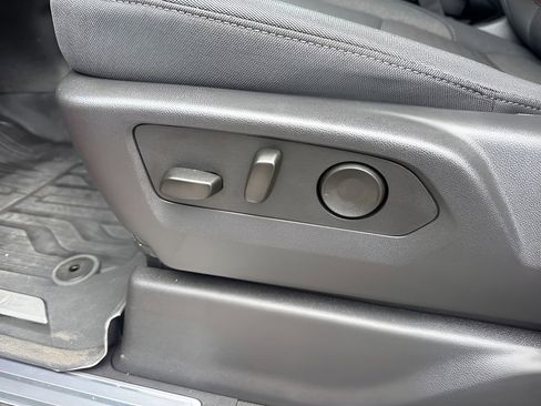 Used 2025 GMC Sierra 1500 Elevation w/ LPO, Elevation Black Package image 10