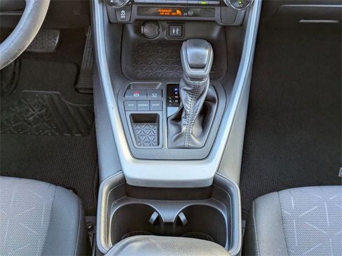 Used 2019 Toyota RAV4 XLE image 19