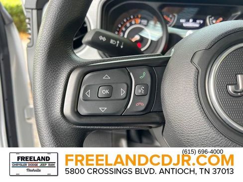 New 2024 Jeep Gladiator Sport image 9