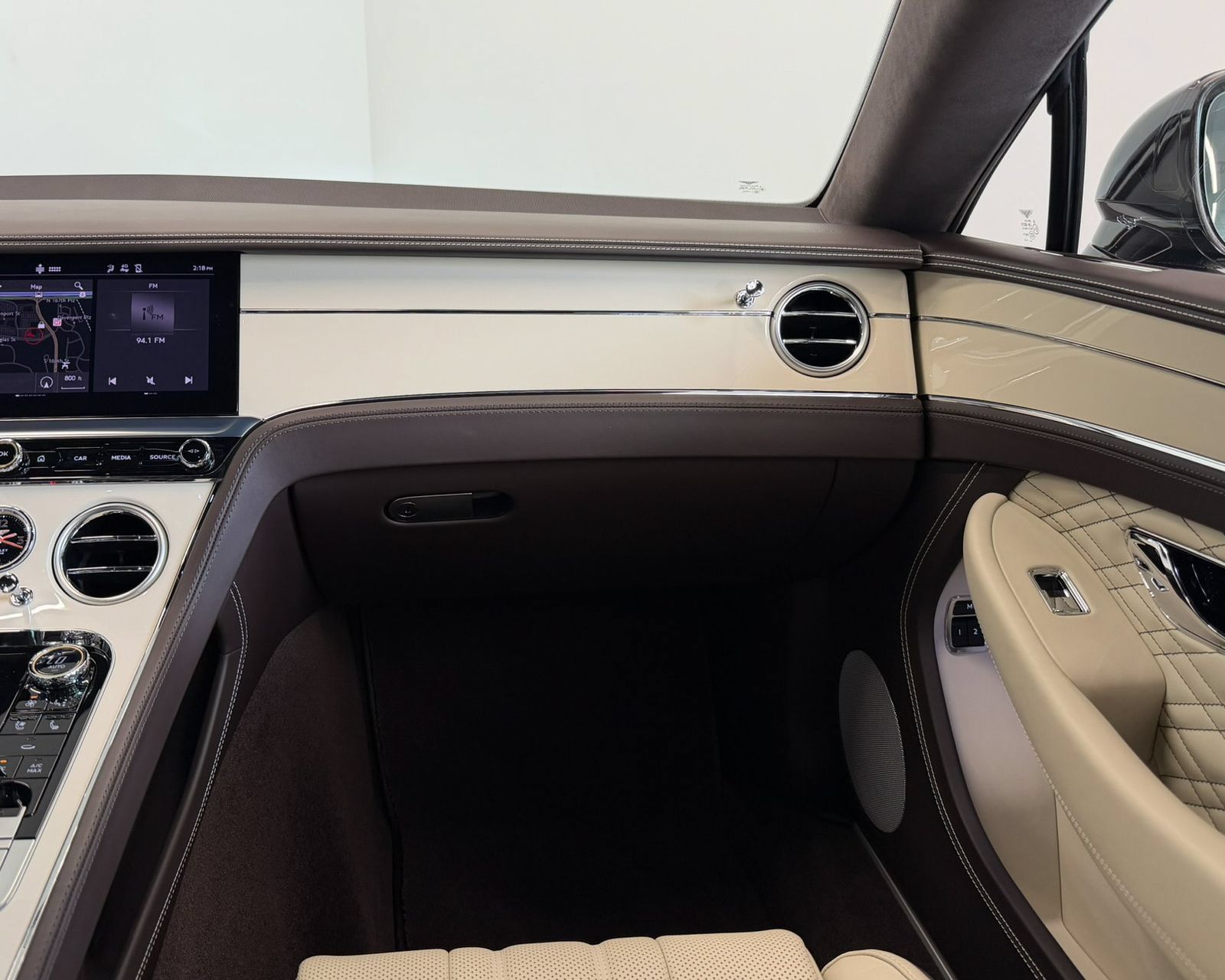 Used 2023 Bentley Continental GT V8 AWD/4WD image 31